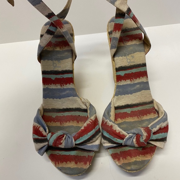 Splendid Multicolor Striped Fabric Stap Sandals - Picture 2 of 8